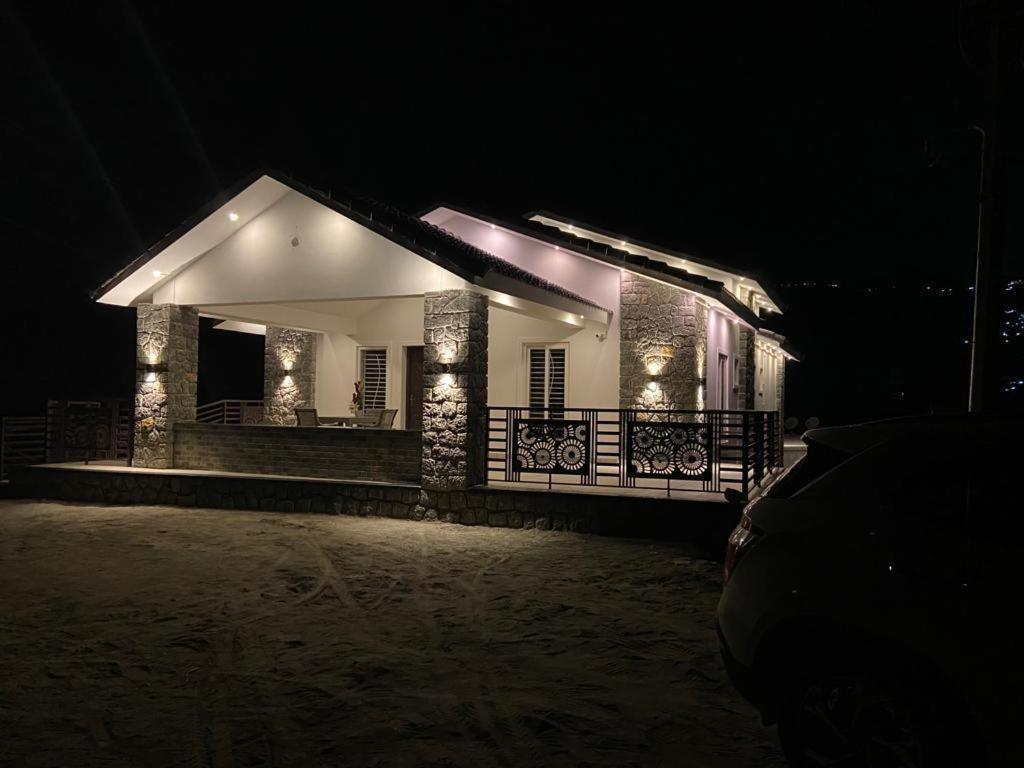 Rr Holiday Inn Кодайканал Екстер'єр фото