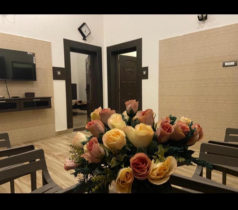 Rr Holiday Inn Кодайканал Екстер'єр фото